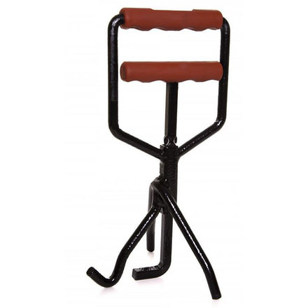 Camp Chef Dutch Oven Lid Lifter - 9in. DOLL9CC