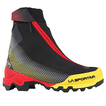 La Sportiva Aequilibrium Top GTX Mountaineering Shoes - Mens, Black/Yellow, 44, Medium, 21X-999100-44