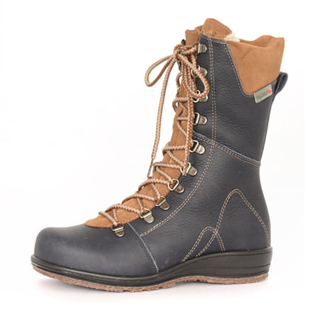 Martino Canada Banff Winter Boot - Women's, Navy/Brown, 7.5 US, 134702-01 NAVY-BROWN 7.5 W