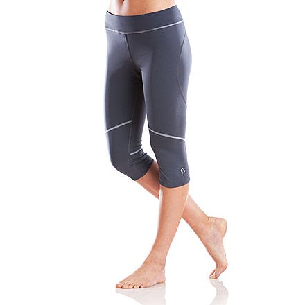 Moving Comfort Endurance Capri - Women's-Black-Small