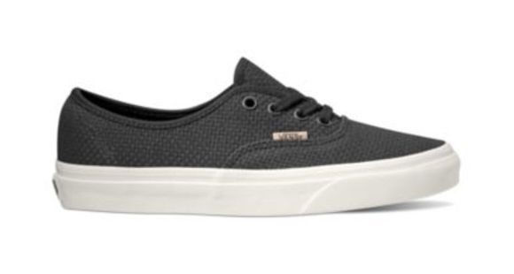 This image may not reflect the exact model.