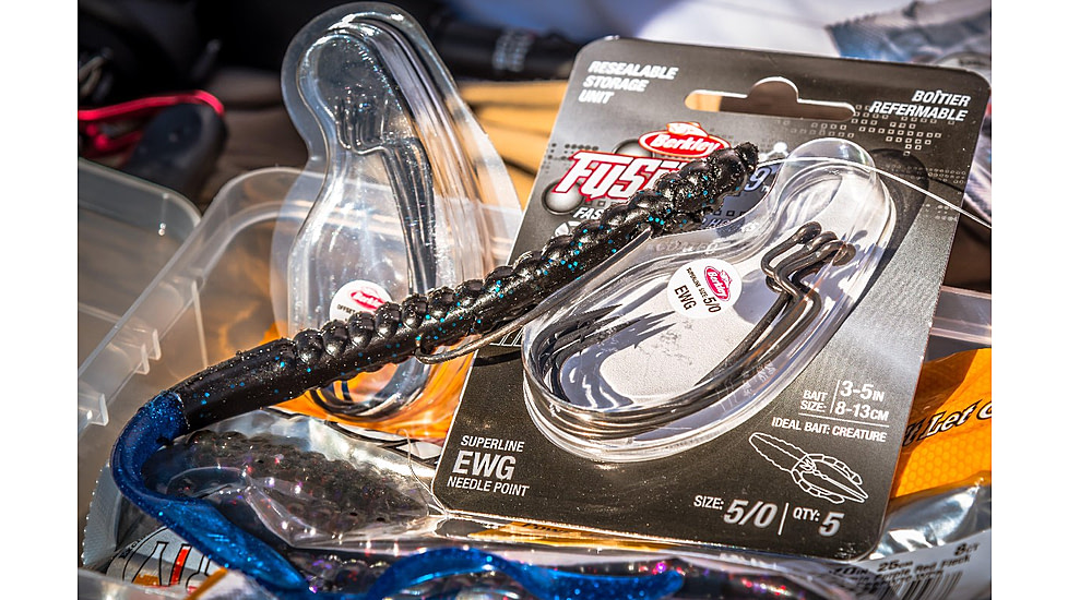 Berkley PowerBait Power Worms Soft Bait, 10in, 8 Pack, Red Shad, 1307526