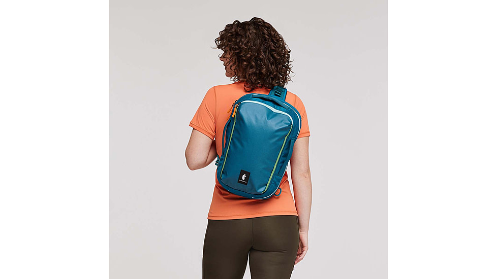 Cotopaxi Chasqui 13L Sling Cada Dia Pack, Abyss, One Size, CHASQ-S24-ABYS