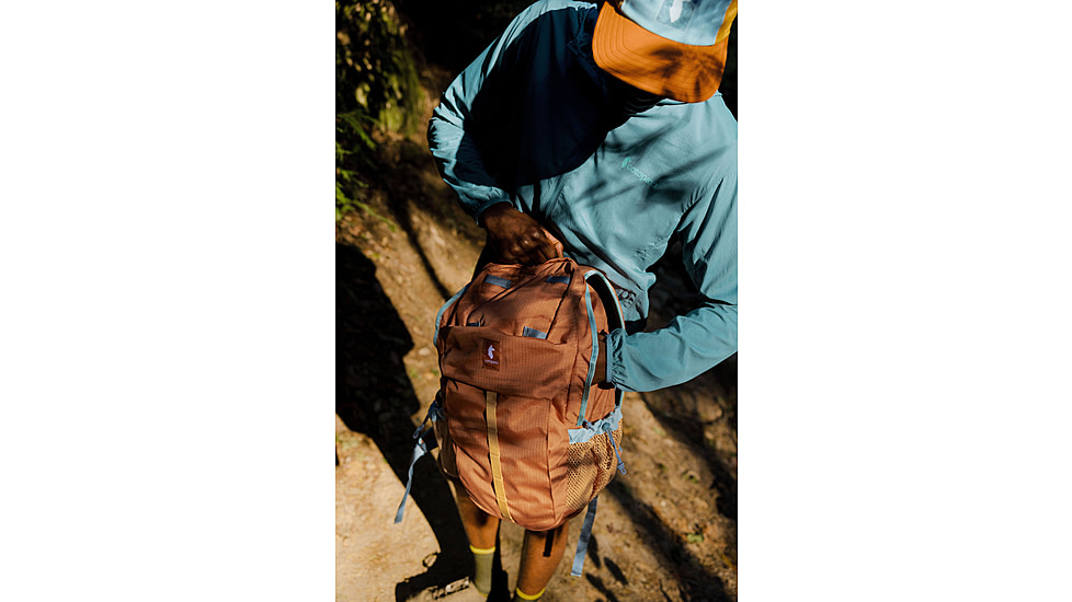 Cotopaxi Clase 28L Daypack