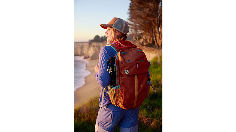 Cotopaxi Clase 28L Daypack