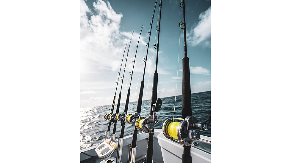 Daiwa Saltiga Single Speed Lever Drag Reel, 6.3-1, 6+1, 15.7oz, SAGLD10H