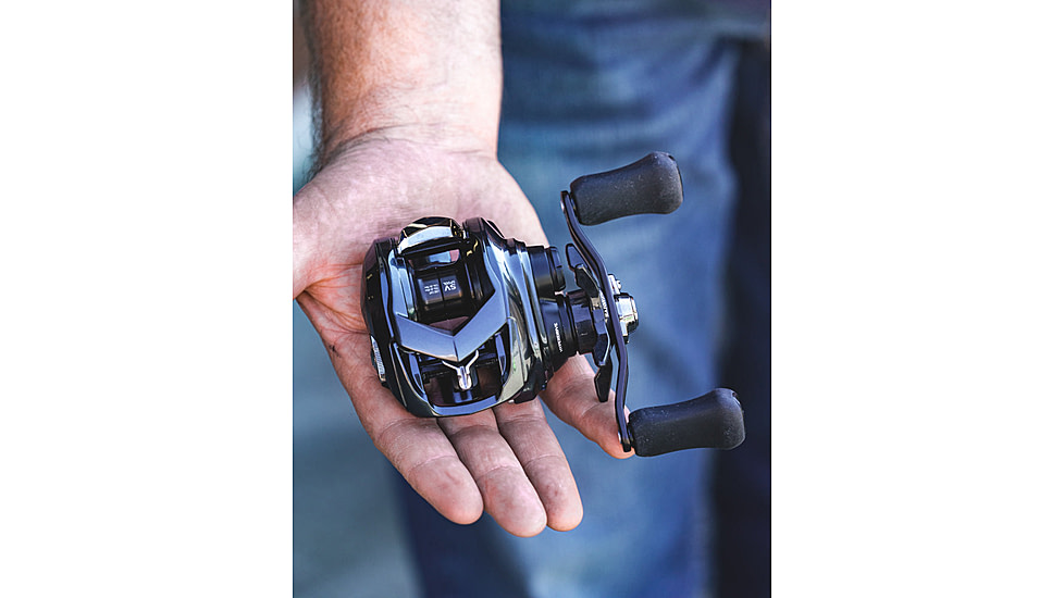 Daiwa Tatula SV TW70 Baitcast Reel, 8.1-1, 7+1, Right Hand, TTUSV70XH
