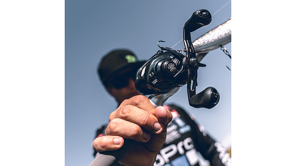 Daiwa Tatula TW300 Baitcast Reel, 6.3-1, 7+1, Right Hand, TTU300HL