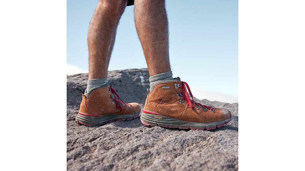Danner Mountain 600 4.5in Hiking Boot - Mens, Brown/Red, Medium, 7.5, 62241-D-7.5