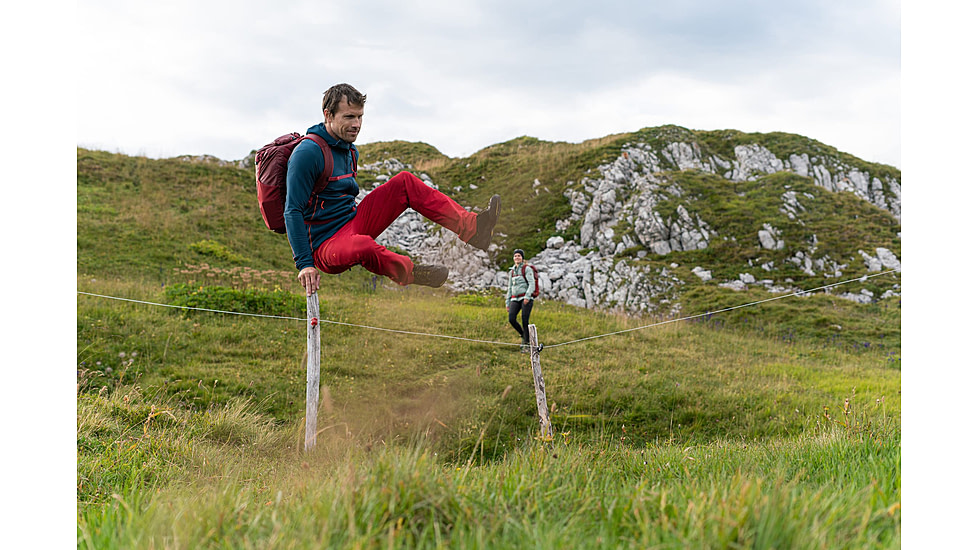 Exped Typhoon 25 Backpack, Burgundy, 25 Liter, 7640445453417