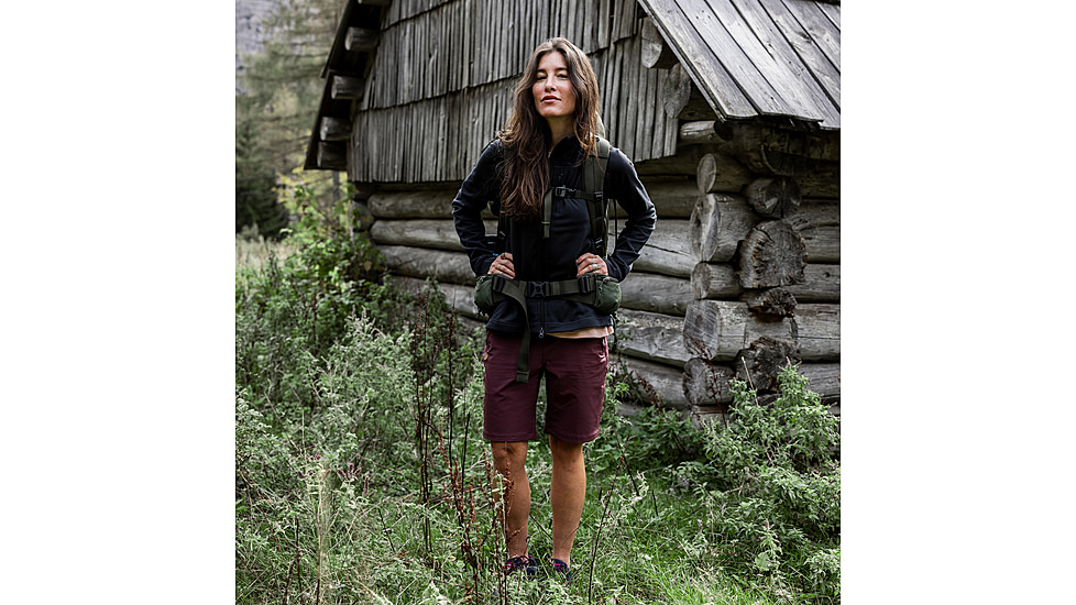 Fjallraven Abisko Trail Stretch Shorts - Womens, Port, 44, F14200143-357-44