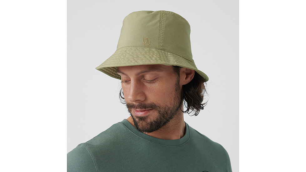 Fjallraven Reversible Bucket Hat, Sand Stone/Light Olive, Small/Medium, F84783-195-622-S/M