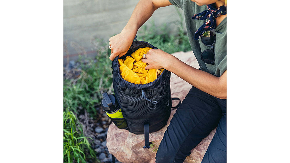 Gregory Nano 16 Daypack, Obsidian Black, One Size, 111497-0413