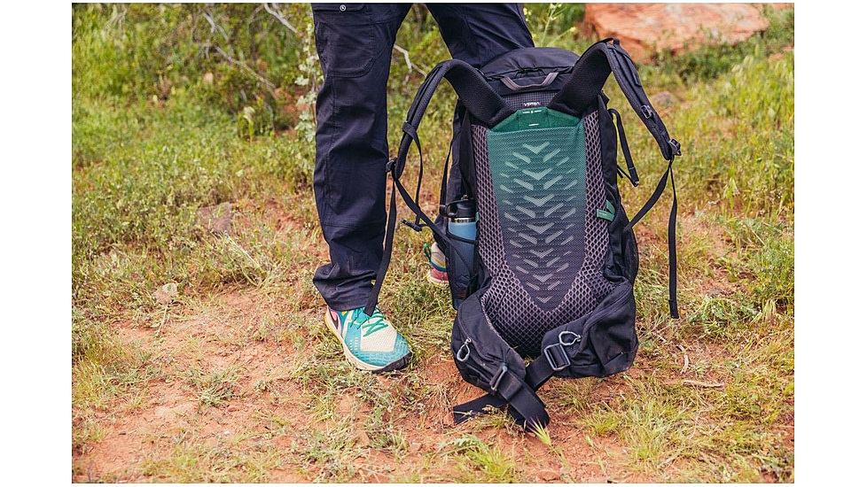Gregory Stout 45L Backpack, Forest Black, 149375-A266