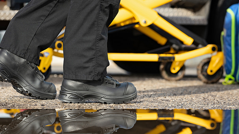 HAIX Womens EMS/Station Airpower XR2 Medium Work Boots, Black, 8 605119M-8