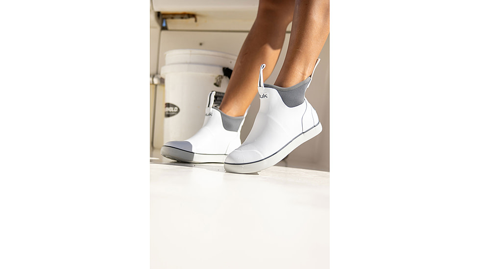 HUK Performance Fishing Rogue Wave Boot - Womens