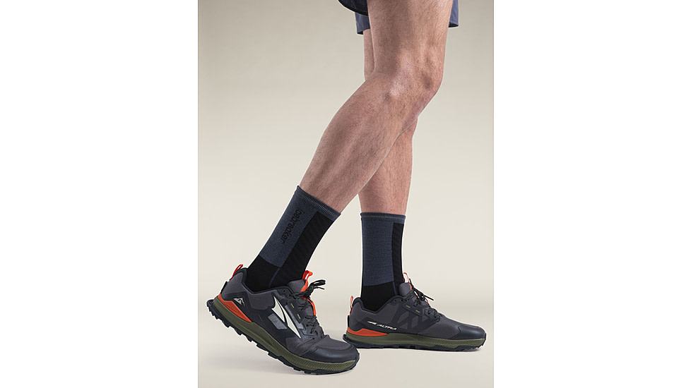 Icebreaker Merino Blend Run+ Ultralight Crew Socks - Mens, Black/Graphite, Large, IB0A56VLB58L