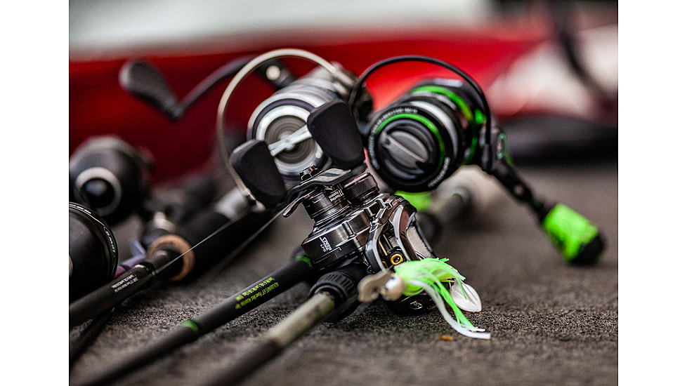 Lews Custom Lite Baitcast Reel