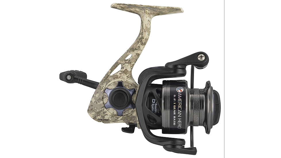 Lew’s American Hero Camo Spinning Reel, SZ 200 Reel, 5+1 Bearings, 6.2-1 Ratio, 1-PC Graphite Frame, Oiled Felt Multi-Disc Drag, Camo/Black, Clam Pack, AHC200G2C