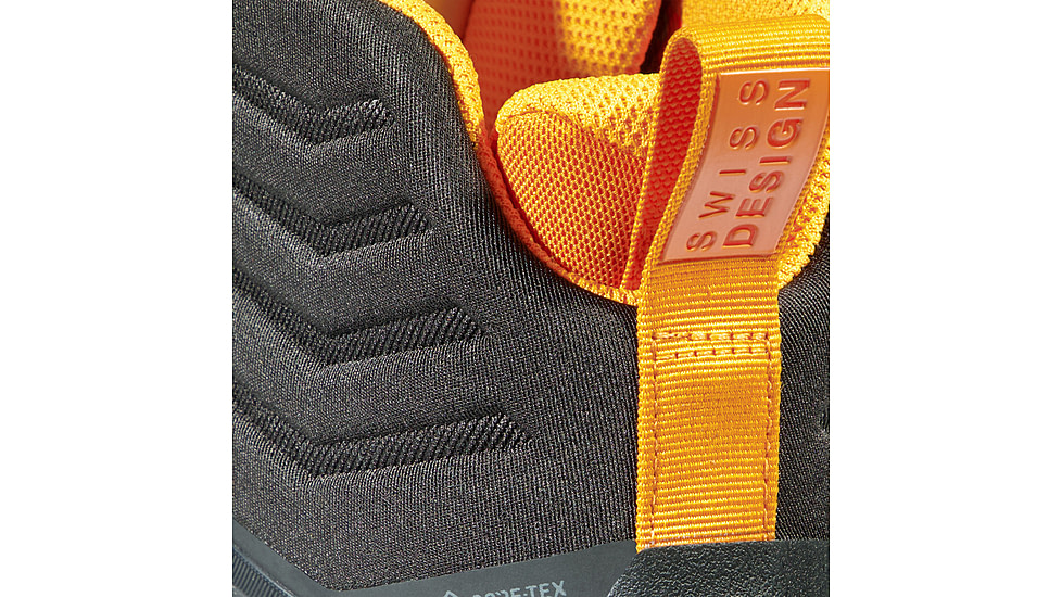 Mammut Sapuen High GTX Hiking Shoes - Mens, Black/Dark Radiant, US 10, 3030-04241-00132-1090