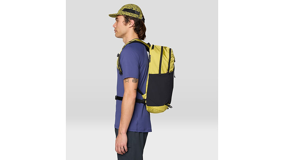 Mountain Hardwear Field Day 22L Backpack, Bright Olive, O/S, 2109981-351-O/S