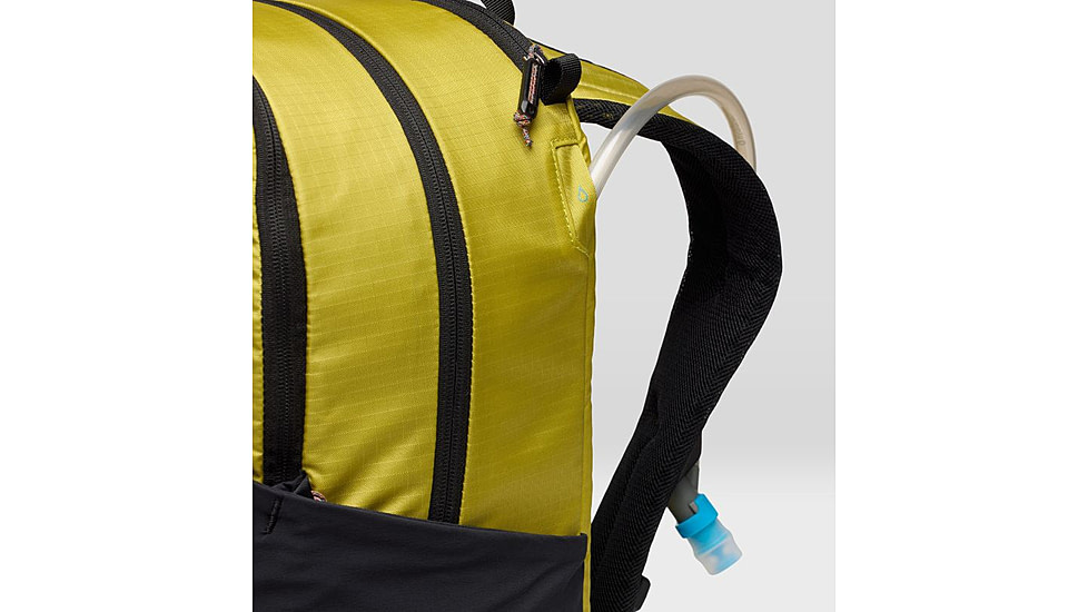 Mountain Hardwear Field Day 22L Backpack, Bright Olive, O/S, 2109981-351-O/S