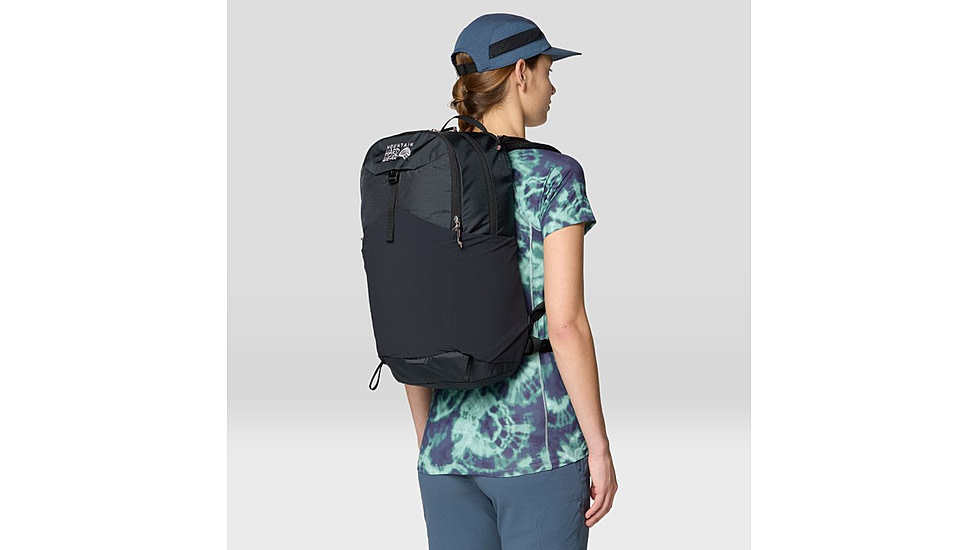 Mountain Hardwear Field Day 22L Backpack, Dark Storm, O/S, 2109981-004-O/S