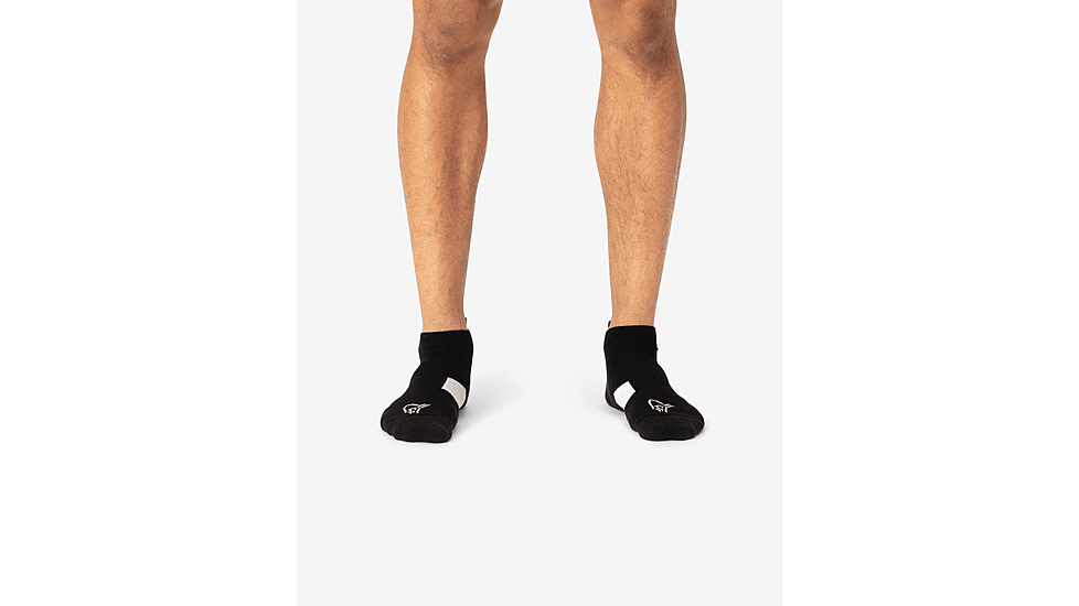 Norrona Senja Merino Lightweight Short Socks, Caviar, 43-45, 5816-23-7718-43-45