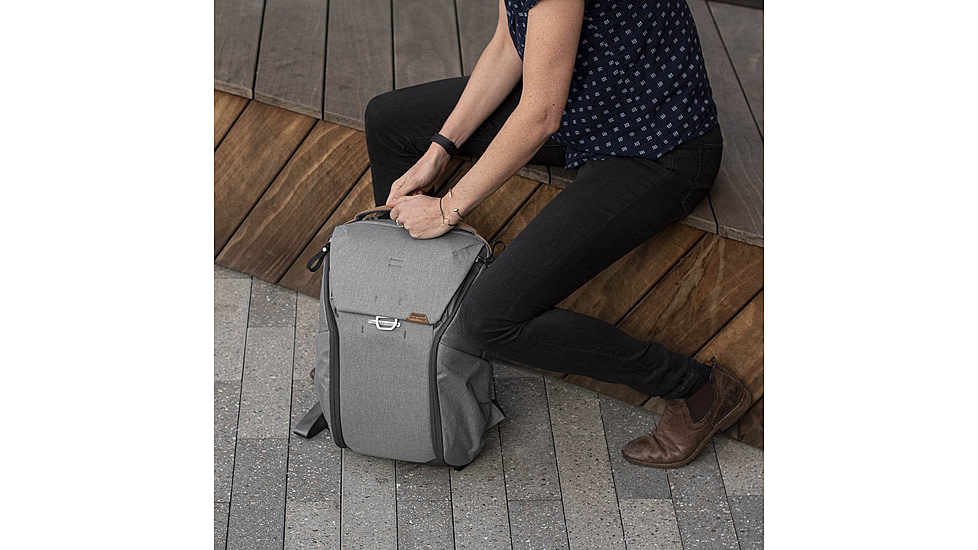 Peak Design Everyday 20 Liters v2 Backpack, Ash, BEDB-20-AS-2