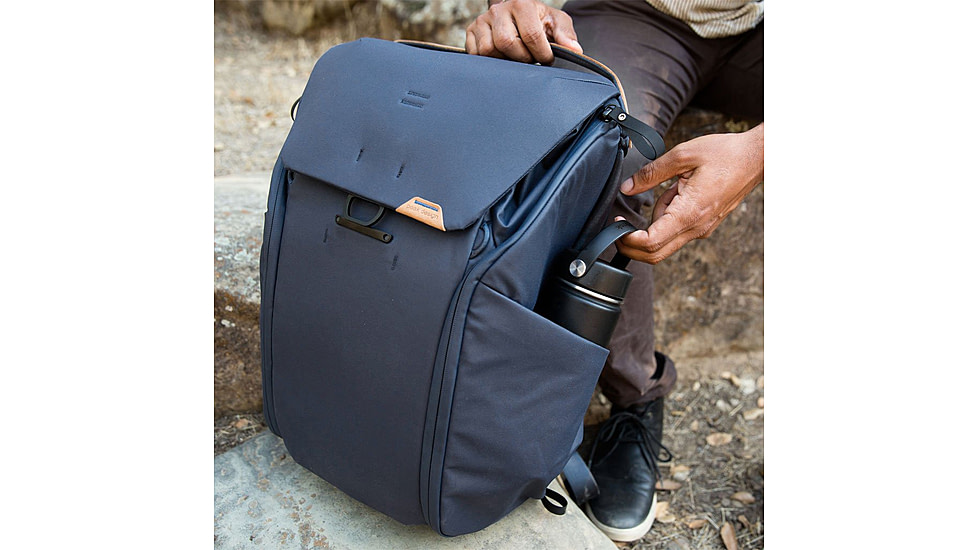 Peak Design Everyday 30 Liters Zip Backpack, Midnight, BEDB-30-MN-2