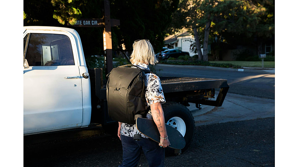 Peak Design Everyday V2 Backpack, 30 Liters, Black, BEDB-30-BK-3