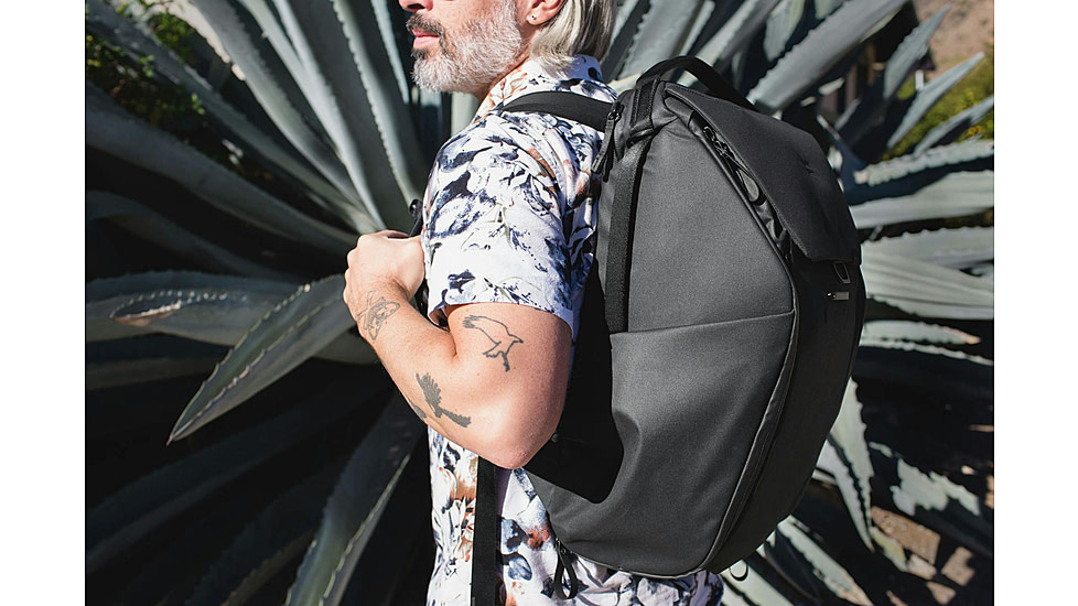 Peak Design Everyday V2 Backpack, 30 Liters, Black, BEDB-30-BK-3