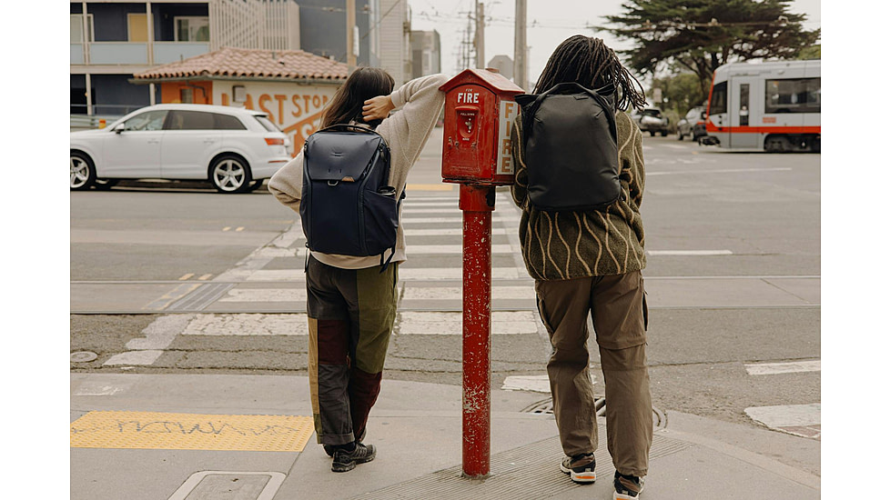 Peak Design Everyday V2 Backpack, 30 Liters, Midnight, BEDB-30-MN-3