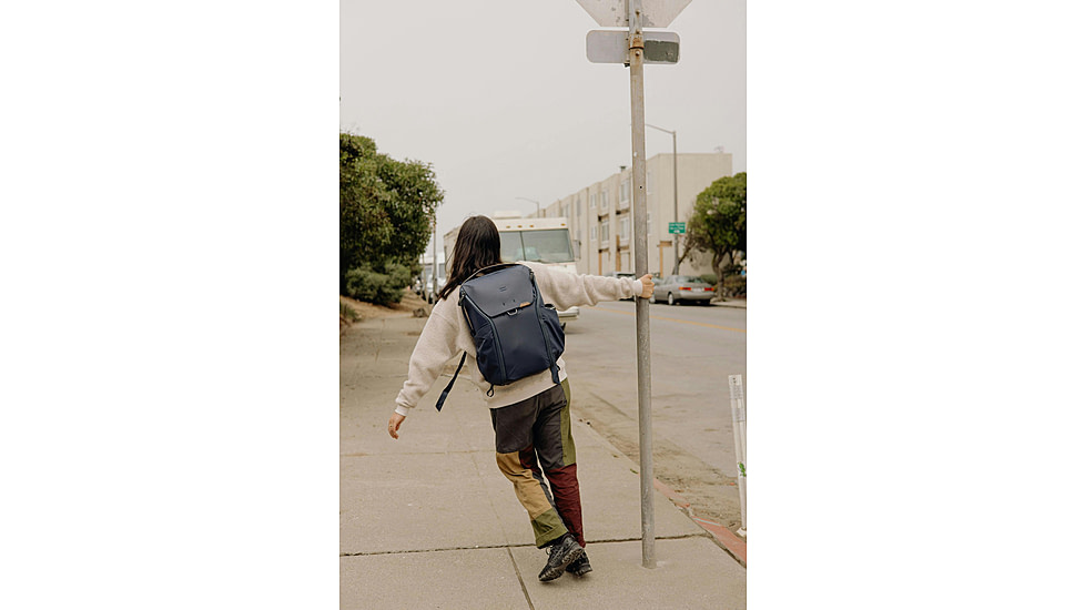 Peak Design Everyday V2 Backpack, 30 Liters, Midnight, BEDB-30-MN-3