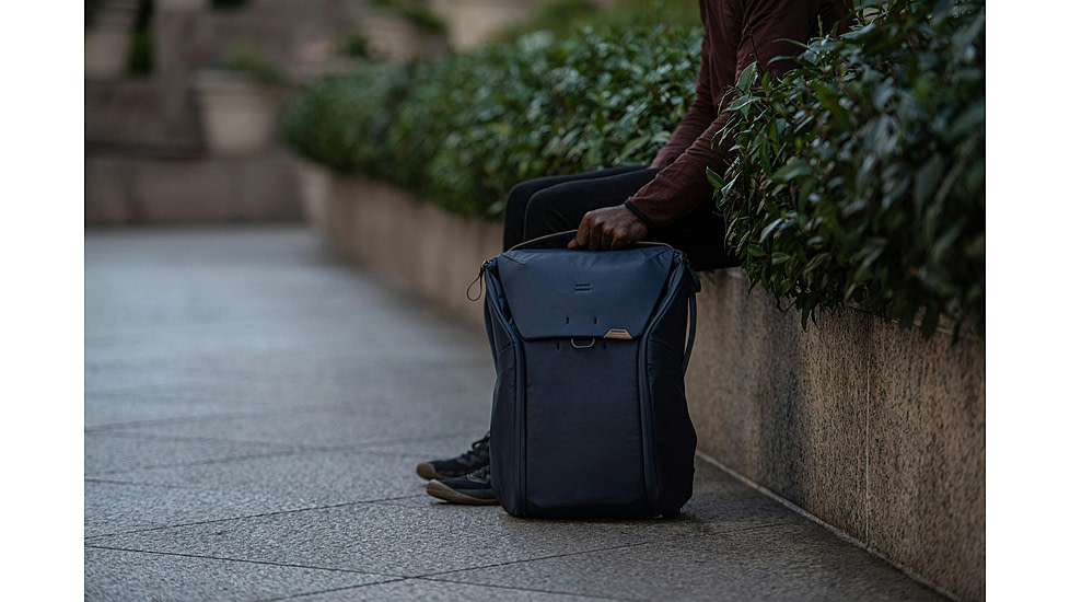 Peak Design Everyday V2 Backpack, 30 Liters, Midnight, BEDB-30-MN-3