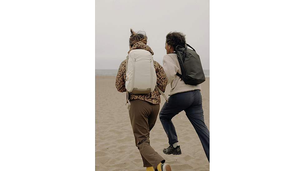 Peak Design Everyday Zip V2 Backpack, 15 Liters, Bone, BEDBZ-15-BO-3
