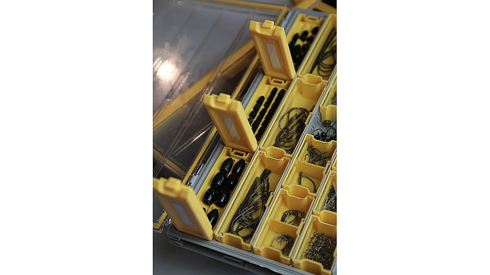 Plano Edge Hook Retainer, Large, 1 Per Pack, PLASE113