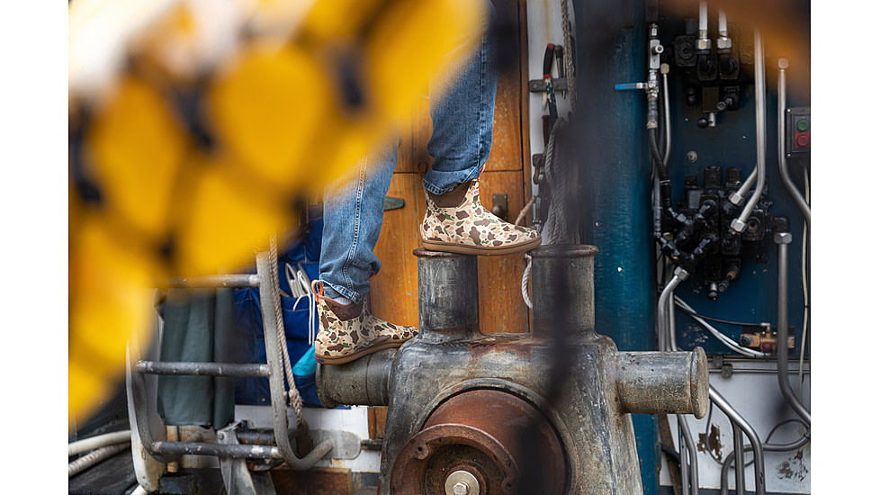 Xtratuf 6 in Ankle Deck Boot - Mens, Basic Duck Camo/Indian Tan/Bison, 7, XMAB-DCAM-CAM-070