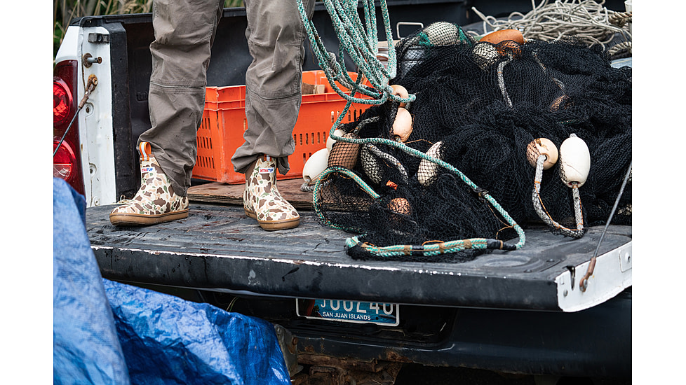 Xtratuf 6 in Ankle Deck Boot - Mens, Basic Duck Camo/Indian Tan/Bison, 7, XMAB-DCAM-CAM-070