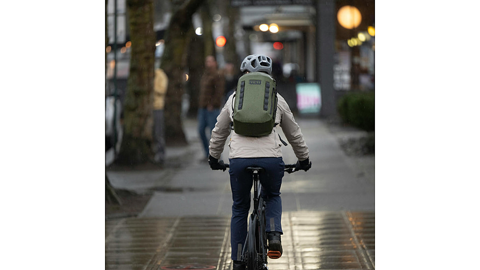 Yeti Cayo 25L Daypack, Olive, 25 L, 26010000469