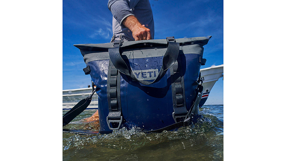 Yeti Hopper M30 Soft Cooler, Big Wave Blue/Navy, 30 Liter, 18060131395