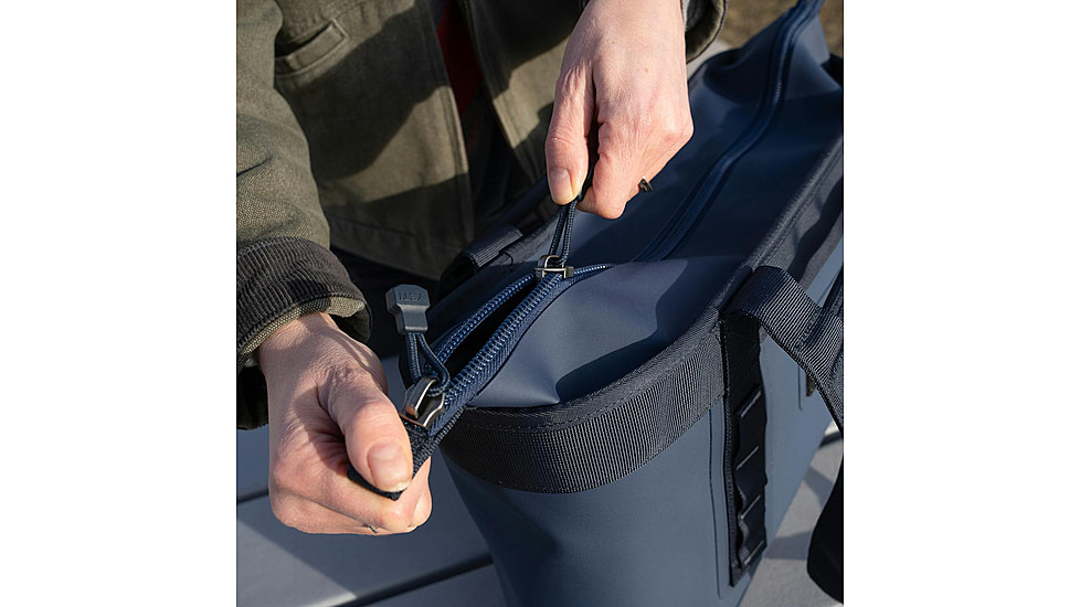Yeti Camino Zip Carryall 12L Tote Bag