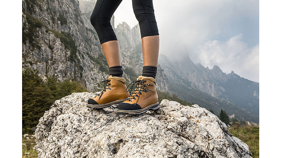 Zamberlan Tofane NW GTX RR Backpacking Shoes - Womens, PFAS-Free, Waxed Camel, 8.5, 1025ZCMW-40.5-8.5