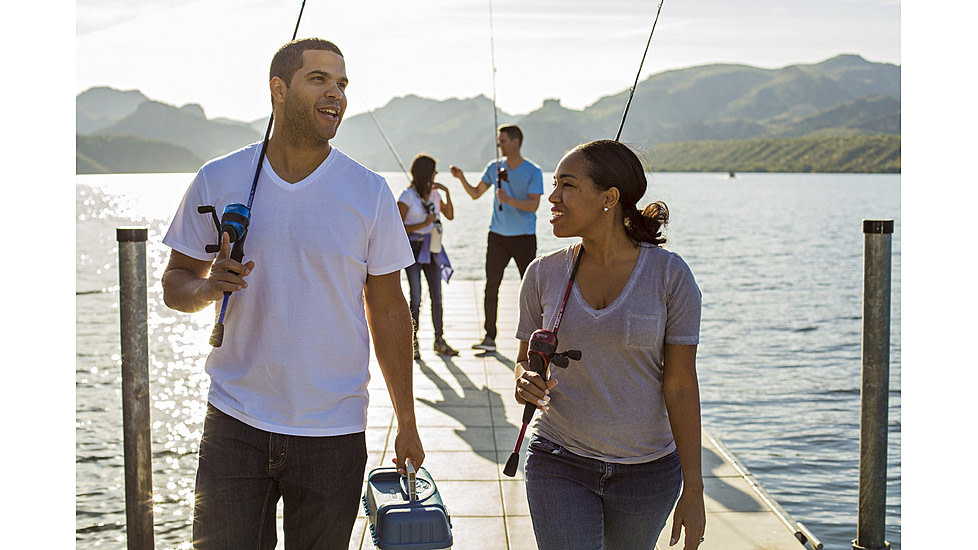 Zebco 33 CustomZ Spincast Reel and Rod Combo, 6ft 2-PC Fiberglass Rod w/ EVA Handle, QuickSet Anti-Reverse Reel w/ Bite Alert, Blue, 33CZBL602MA.NS4