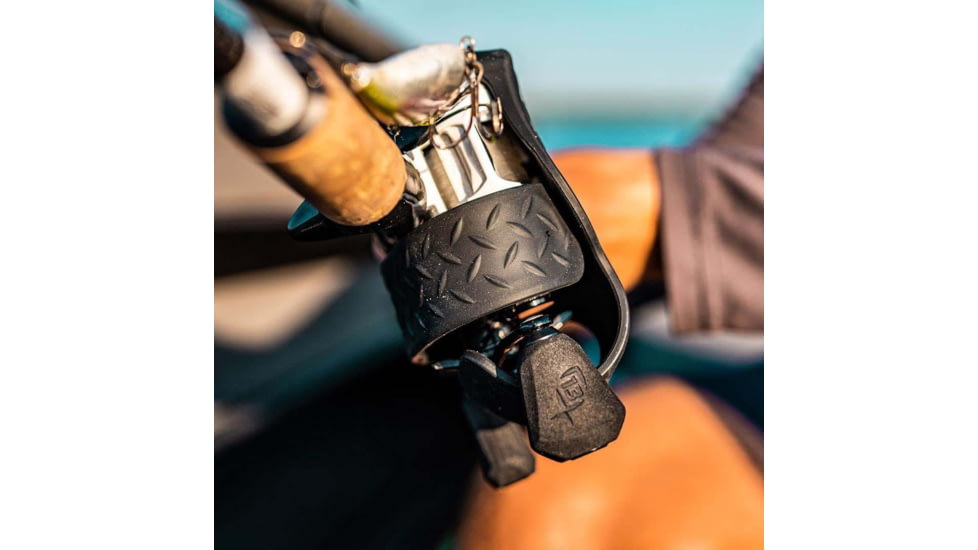 13 Fishing Skull Cap Low-Profile Baitcast Reel Cover
