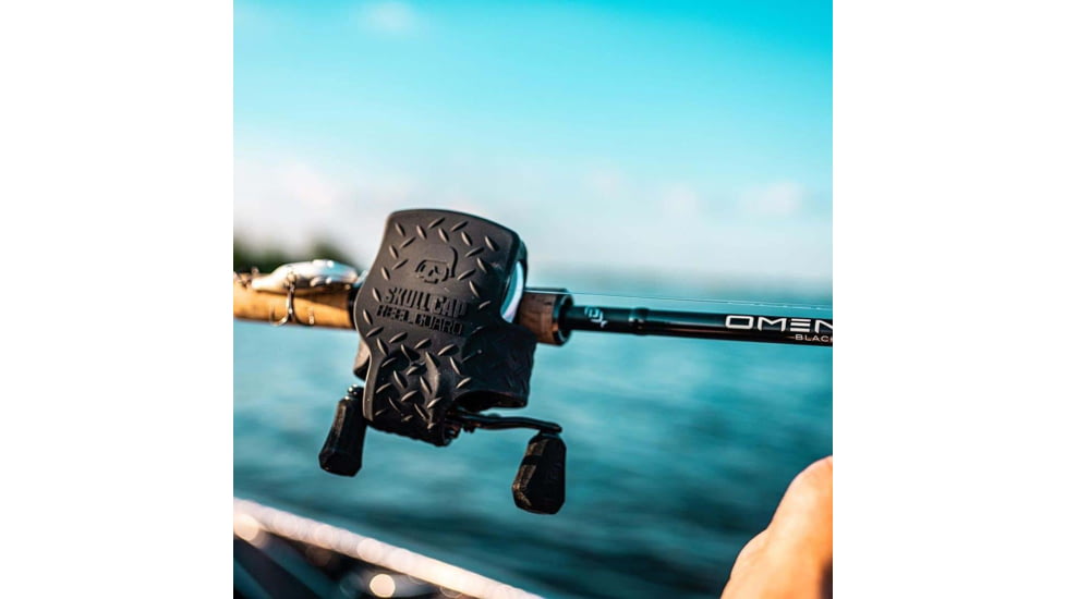 13 Fishing Skull Cap Low-Profile Baitcast Reel Cover