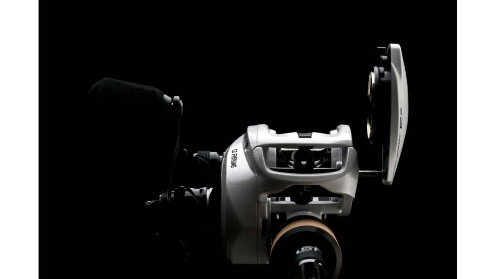 Rapala Concept C2 Baitcast Reel 5.6:1, Right Hand Retrieve, Fresh, Salt, White, 200, C2-5.6-RH