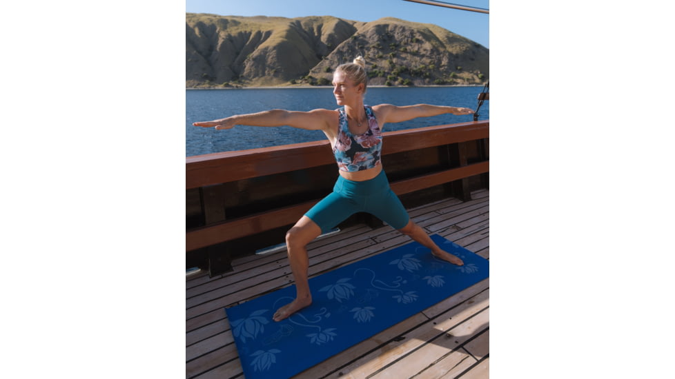 Body Glove Strike A Pose Sports Bra - Daisy Teal E3FE477F, M, Daisy Teal, BGB1136-DSTEAL-M