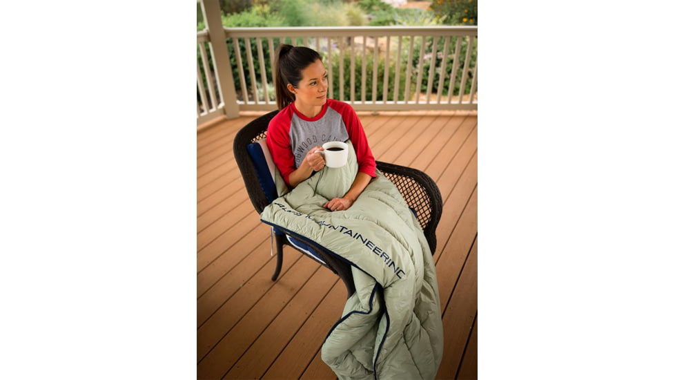 ALPS Mountaineering Wavelength Blanket, 54 x 80in, Light Sage/Navy, 4990230