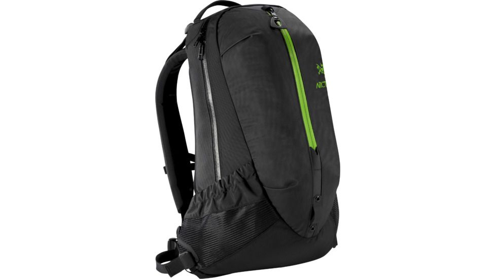 Arc'teryx Arro 22 Backpack -Black/Khasi